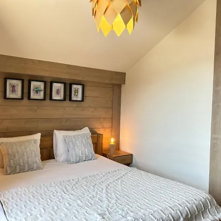 Apartment 3 Au Centre Des Gets Avec Balcon, Parking Et Cheminee - Fr-1-623-333